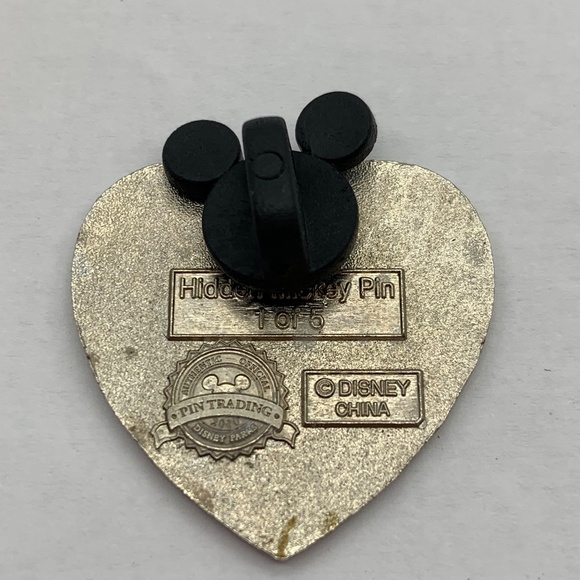 Disney Parks Pin Trading Princess Aurora Butterfly Heart Hidden Mickey Lapel Pin - Picture 5 of 6